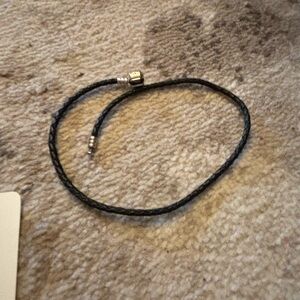 Pandora 13 in leather bracelet